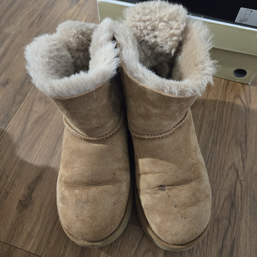 UGG Tan Shearling Winter Boots